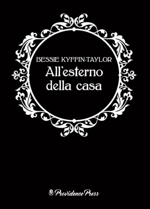 All'esterno della casa
