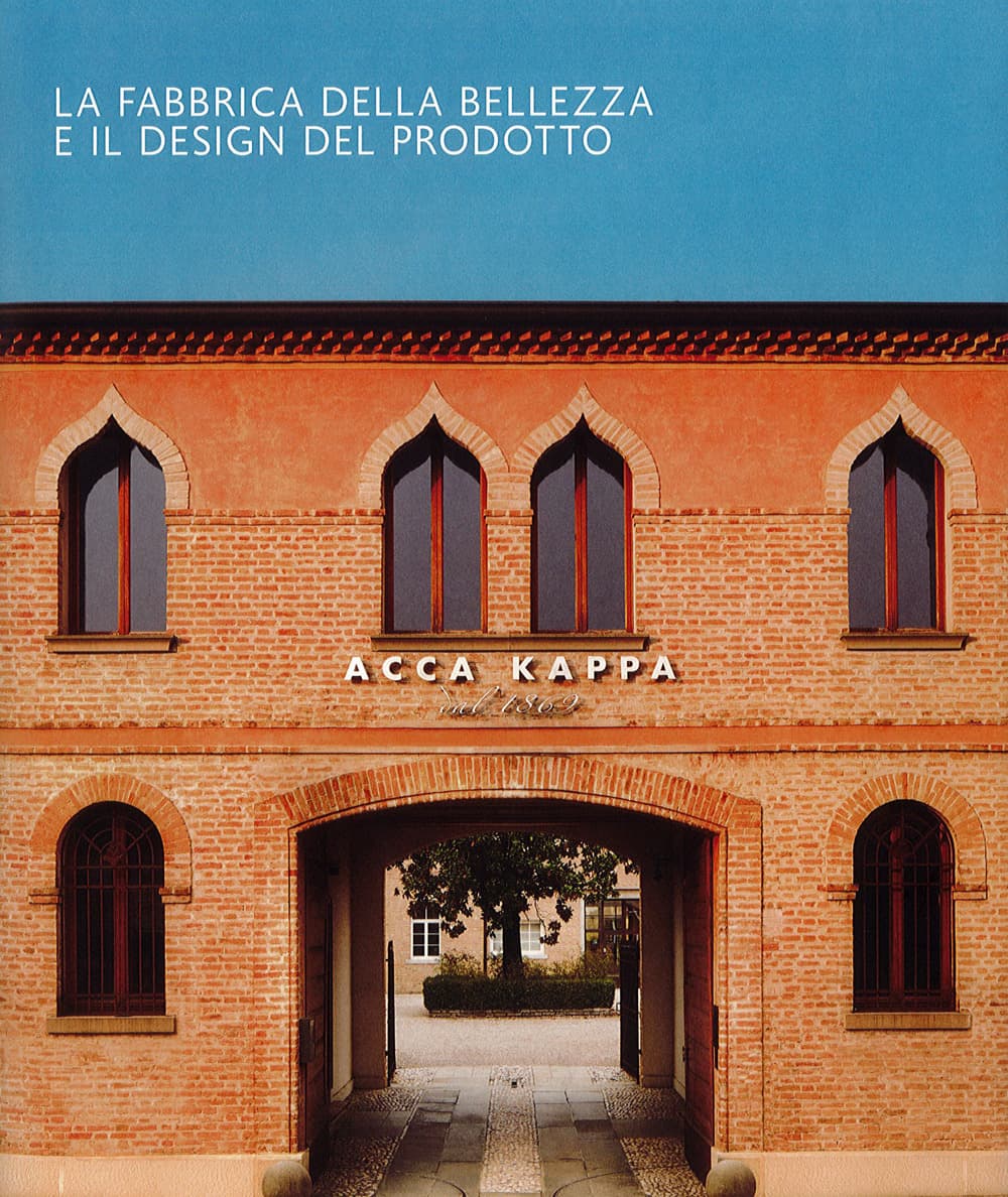 Acca kappa. La fabbrica della bellezza e il design del prodotto. Ediz. italiana e inglese